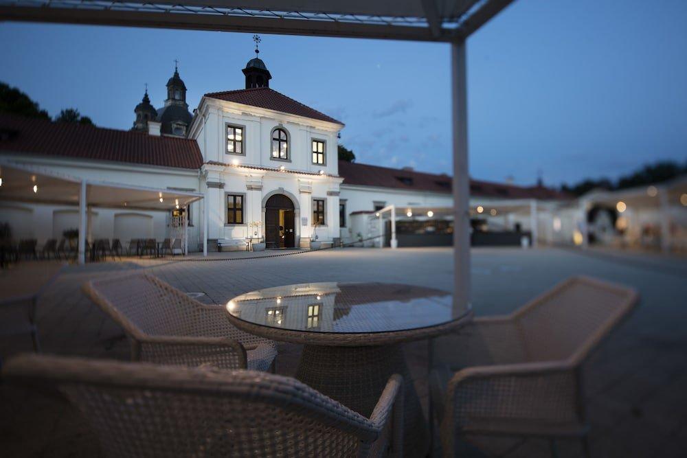 Monte Pacis In Pazaislis Hotel Kaunas Bagian luar foto