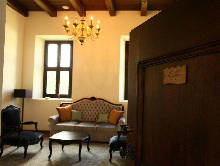 Monte Pacis In Pazaislis Hotel Kaunas Bagian luar foto